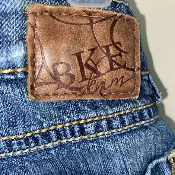 Women’s-Jr. BKE Stella Distressed Blue Jean Shorts - Picture 8 of 12